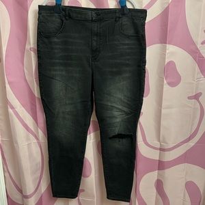 American Eagle Skinny Jeans US Size 22 Regular.